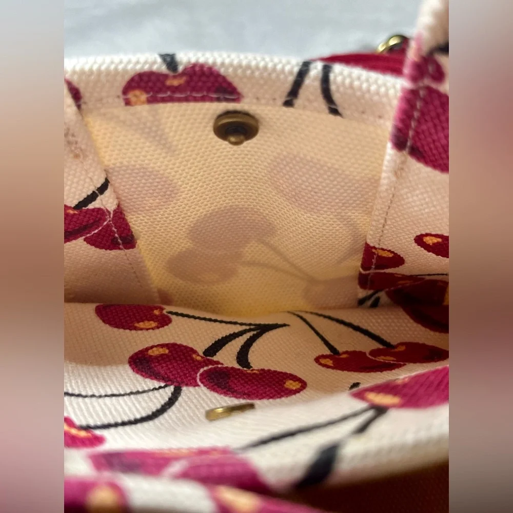 Coach Cargo Tote Bag 20 - Cherry Print - Picture 5 of 11